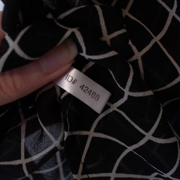 Y2K Express Studio Top Silk Sheer Black White Grid Short Sleeve M | True Winter - Picture 6 of 8